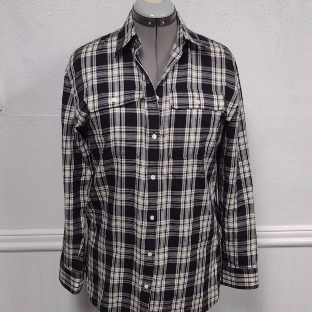 Lauren Ralph Lauren Women's Black and White Plaid Button Down Shirt Long sleeve.